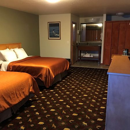 Best Western King Salmon Inn ソルドトナ エクステリア 写真