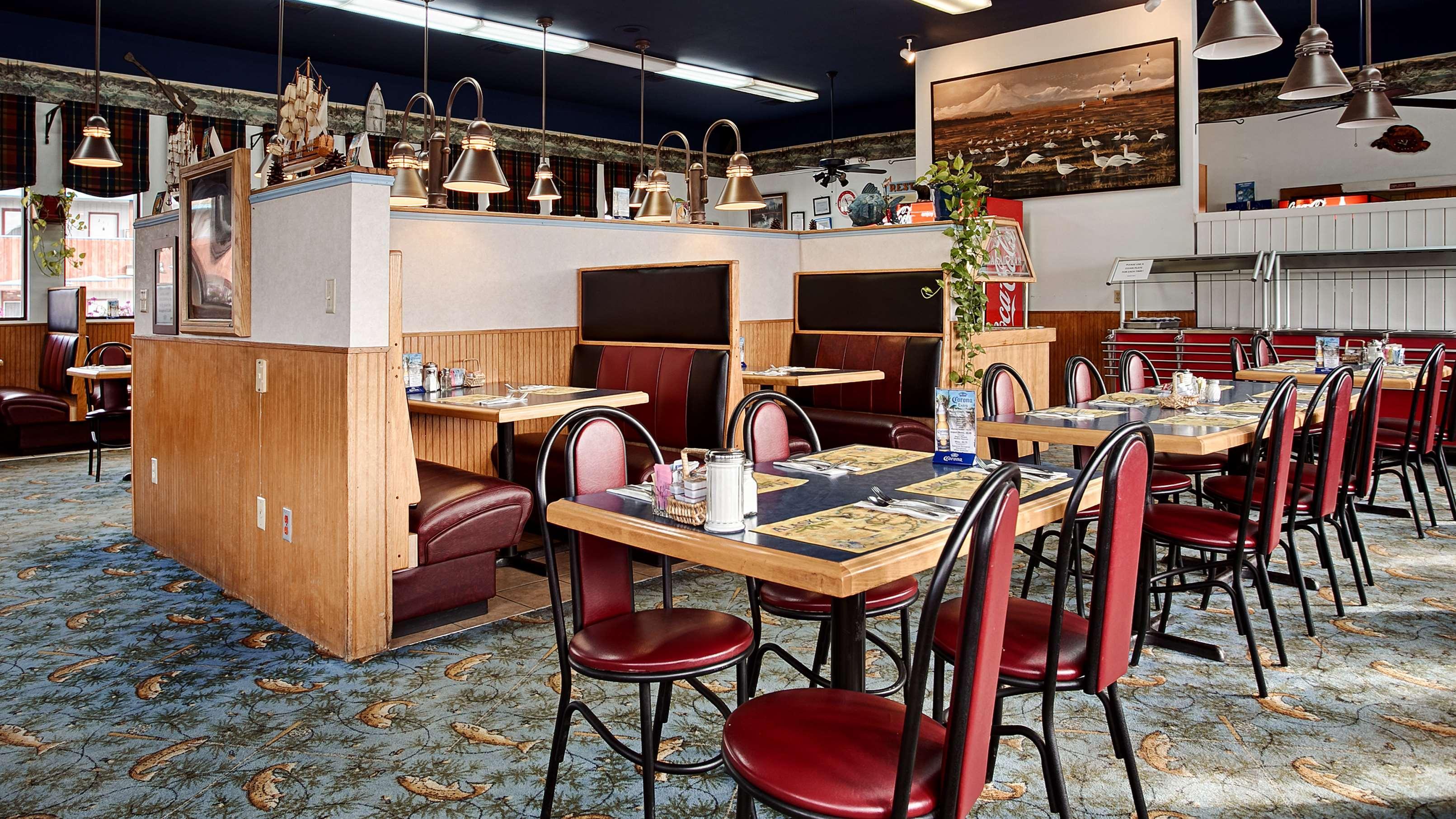 Best Western King Salmon Inn ソルドトナ エクステリア 写真